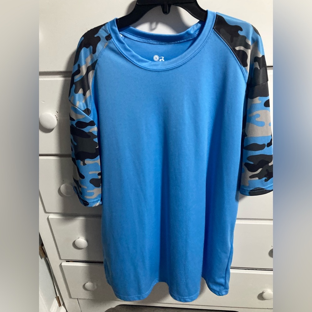 Badger Sport Men's Tshirt Camo Sport Blue Short Sleeve Size Large